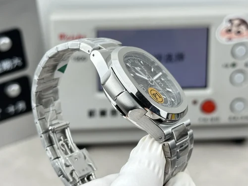 Replica Patek Philippe Nautilus 5990/1A-001 blue dial stainless steel 40.5mm