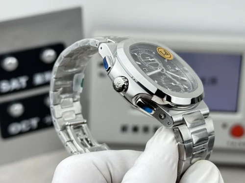 Replica Patek Philippe Nautilus 5990/1A-001 blue dial stainless steel 40.5mm