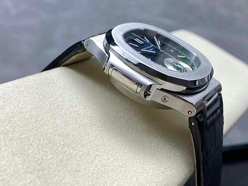 Replica Patek Philippe Nautilus 5980/1A-011 blue dial stainless steel