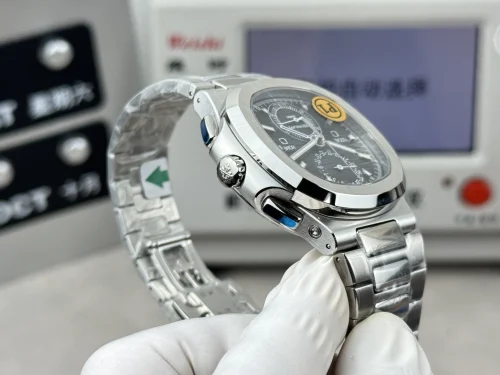 Replica Patek Philippe Nautilus 5990/1A-011 blue dial stainless steel 40.5mm