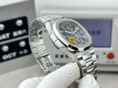 Replica Patek Philippe Nautilus 5990/1A-011 blue dial stainless steel 40.5mm