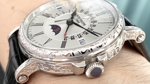 Patek Philippe Perpetual calendar with retrograde date hand 38 mm,White gold,5160/500G-001