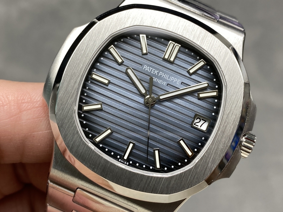 Replica Nautilus 5811/1G-001 Patek Philippe Date, Sweep seconds 41 mm,White gold