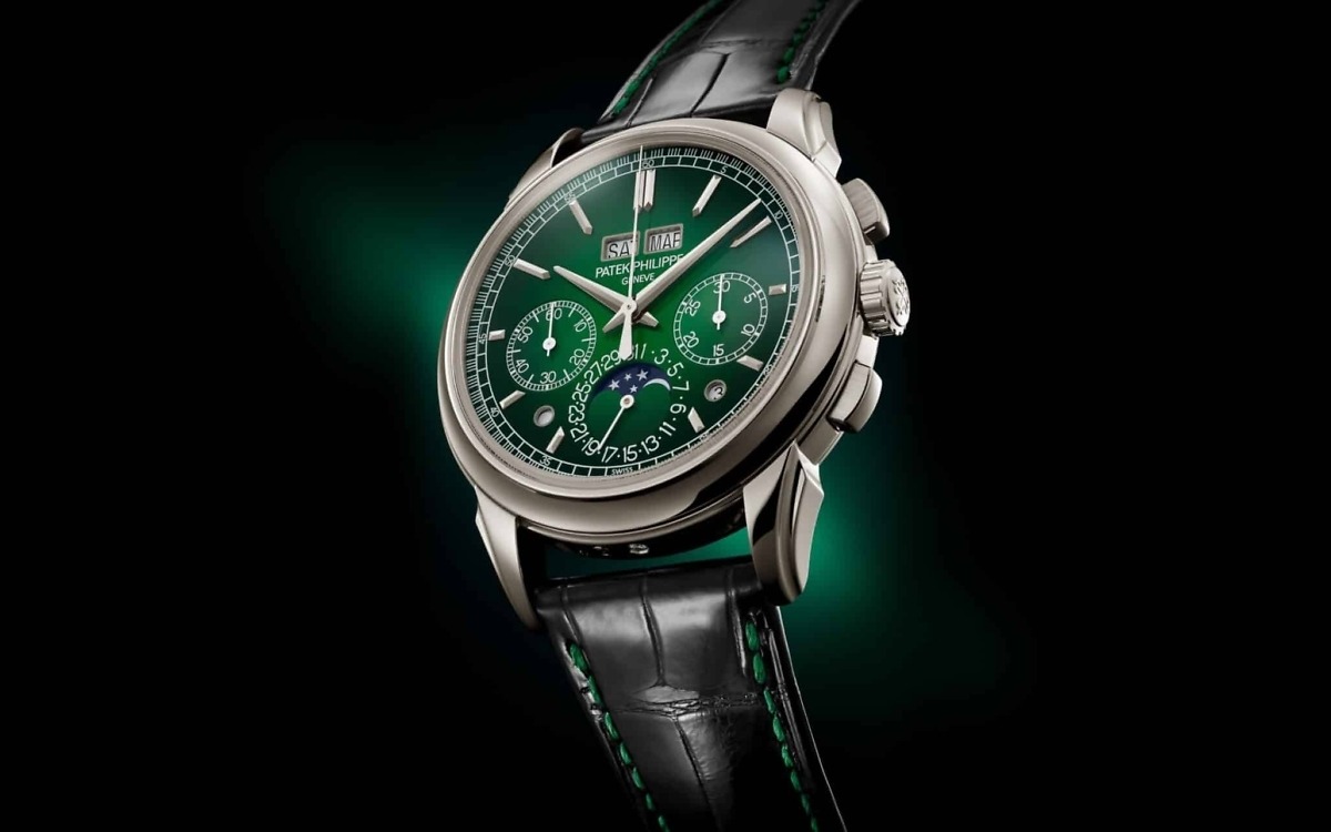 Patek Philippe Chronograph, Perpetual calendar</br> <span style="color: #a8927b; font-size: 90%;">41 mm,Platinum 5270P-014</span> - Image 2