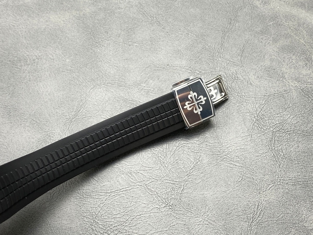 Aquanaut 5167A-001 Patek Philippe Date, Sweep seconds</br> <span style="color: #a8927b; font-size: 90%;">40.8 mm, Stainless steel</span> - Image 10