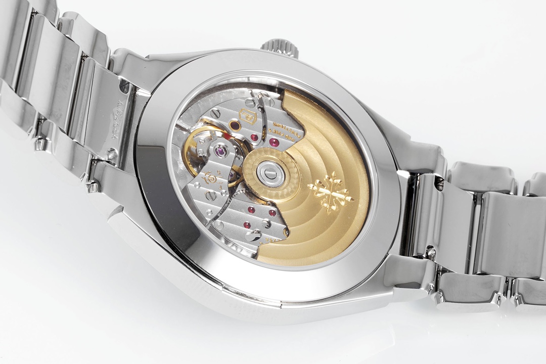 Patek Philippe TWENTY~4 Automatic clasp detail
