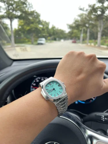 Tiffany & Co Nautilus 5711/1A </br> <span style="color: #a8927b; font-size: 90%;">40 mm, Stainless Steel</span> photo review