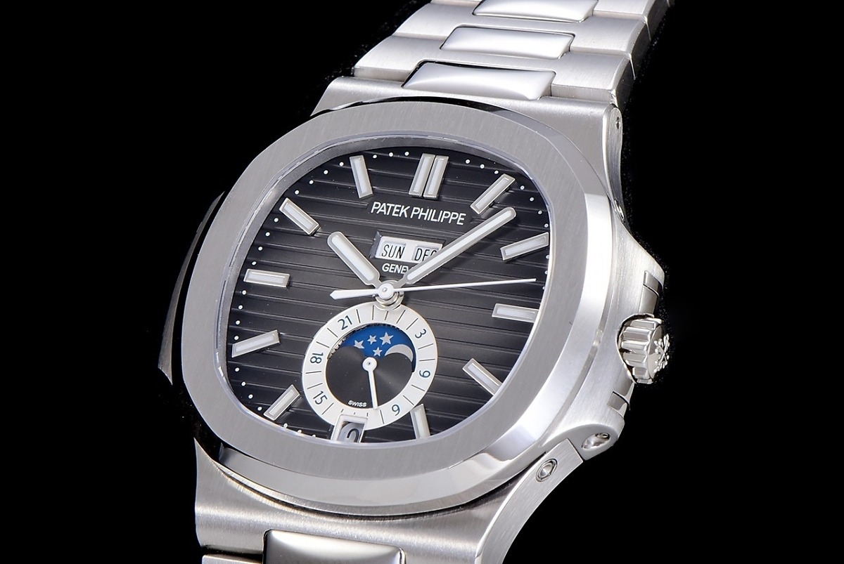 Replica Nautilus 5726/1A-014 Patek Philippe Annual Calendar, Moon phases</br> <span style="color: #a8927b; font-size: 90%;">40.5 mm,Steel,Dark Dial</span> - Image 4