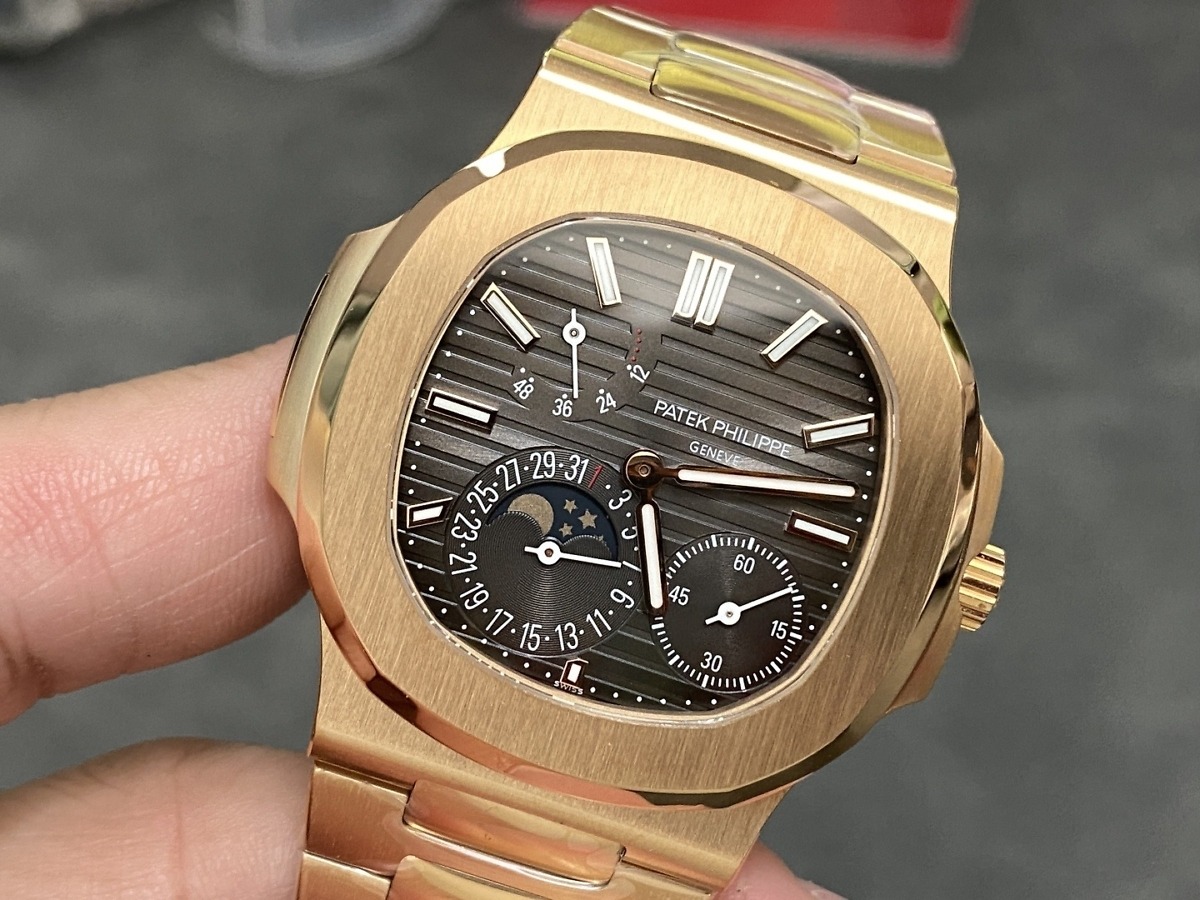 Replica Patek Philippe Nautilus Moon phases</br> <span style="color: #a8927b; font-size: 90%;">40 mm,Gold, Dark Dial, 5712/1A</span> - Image 6