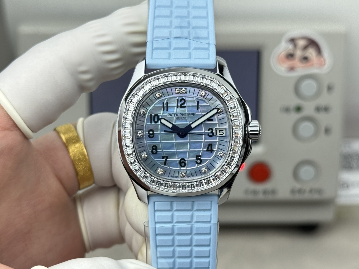 Aquanaut 5067A Replica Luce Travel Time movement view