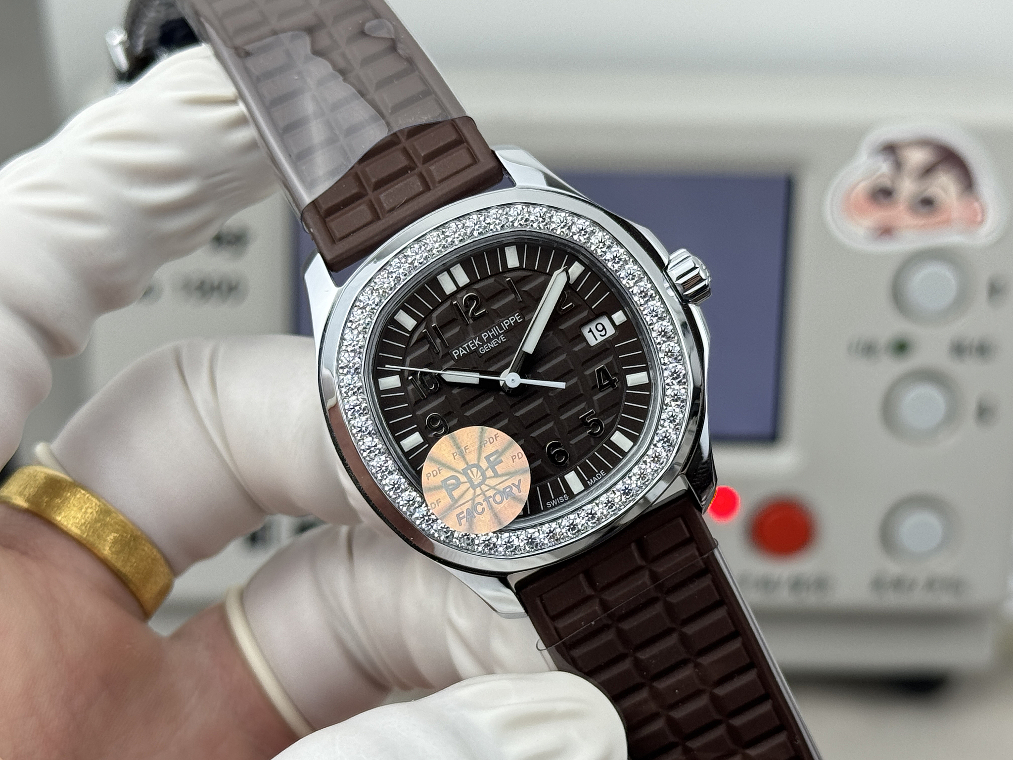 Aquanaut 5067A Replica Luce Travel Time dial closeup