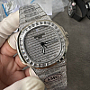 Replica Nautilus 5719/10G Patek Philippe angle view
