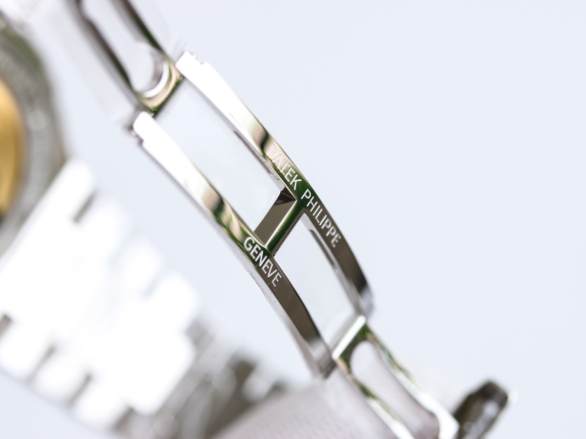Replica Nautilus 5711-1300A-001 Patek Philippe </br> <span style="color: #a8927b; font-size: 90%;">40 mm, White Dial, Iced Out</span> - Image 10