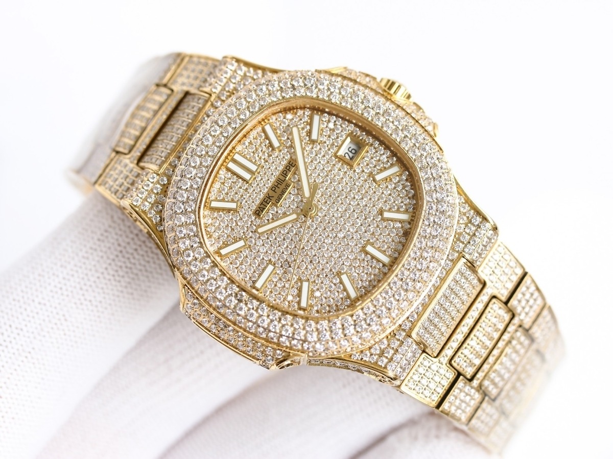 Replica Nautilus 5711-1300A-001 Patek Philippe </br> <span style="color: #a8927b; font-size: 90%;">40 mm, Yellow Diamond Dial</span> - Image 2