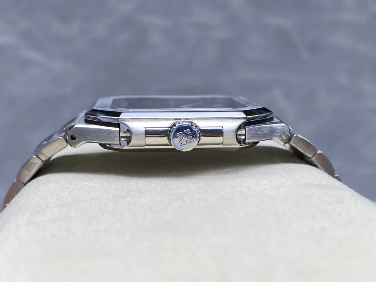 Replica Cubitus 5821 Patek Philippe </br> <span style="color: #a8927b; font-size: 90%;">45 mm Black Dial</span> - Image 2
