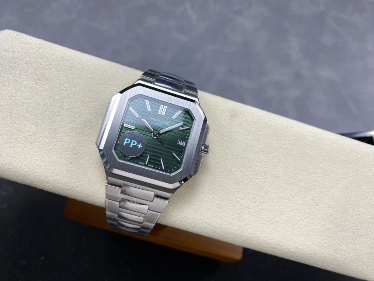 Replica Cubitus 5821 Patek Philippe </br> <span style="color: #a8927b; font-size: 90%;">45 mm Green Dial</span> - Image 3
