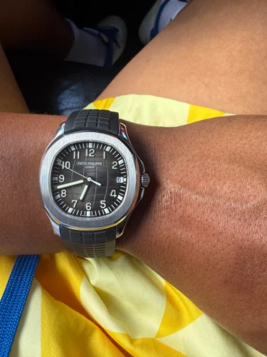 Aquanaut 5167A-001 Patek Philippe Date, Sweep seconds