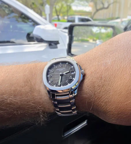 Aquanaut 5167/1A-001 Patek Philippe Date