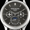 Détails et finitions du boîtier en or blanc de la Patek Philippe 5140R