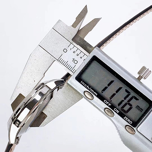 Replica Patek Philippe 5320G-003 white gold 40mm cream dial perpetual calendar