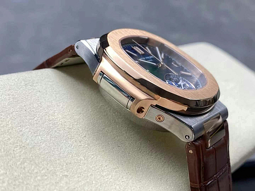 Replica Patek Philippe Nautilus 5980R blue dial leather strap 40.5mm