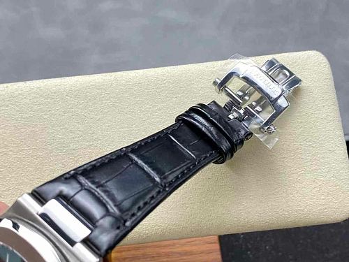 Replica Patek Philippe Nautilus 5980-4R white dial leather strap 40.5mm