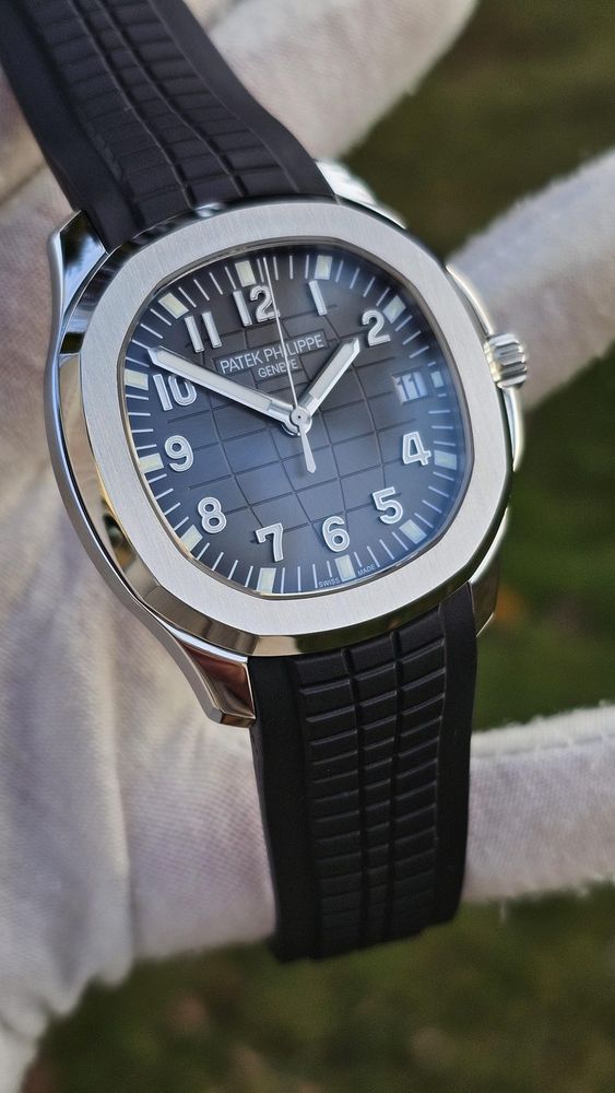 השוואה בין מפעלי רפליקות של פטק פיליפ אקוונאוט