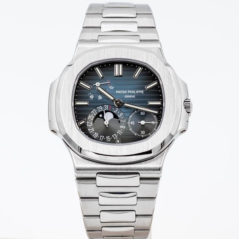 פטק פיליפ נאוטילוס 5712 חוגה כחולה של שלב ירח