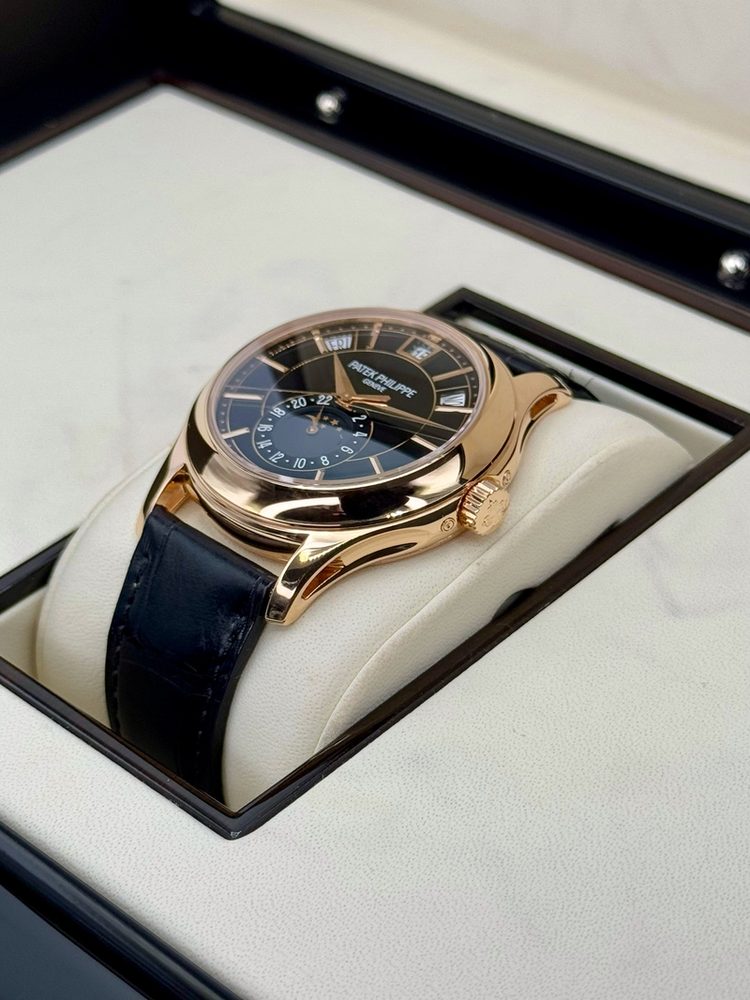 Patek Philippe 5205R rose gold blue dial