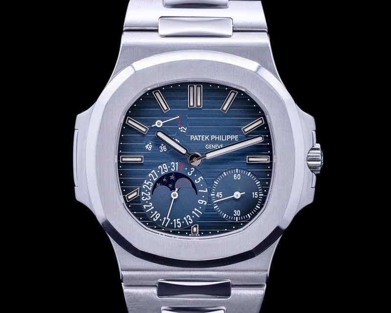 פטק פיליפ נאוטילוס 5712 רזרבת כוח של שלב ירח