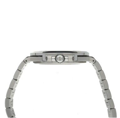 Profil du boîtier Patek Philippe Nautilus, vue latérale